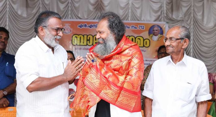 ഡോ. ജിതേഷ്ജിയെ എൻ. എസ്. എസ് കരയോഗം ആദരിച്ചു ഡോ. ജിതേഷ്ജിയെ എൻ. എസ്. എസ് കരയോഗം ആദരിച്ചു