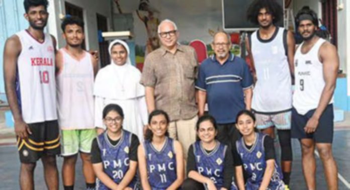 ജില്ലാ ബാസ്കറ്റ് ബോൾ അസോസിയേഷനും ഒളിമ്പിക് അസോസിയേഷനും ചേർന്ന് ത്രീ ഓൺ ത്രീ ബാസ്കറ്റ് ബോൾ ടൂർണമെന്റ് നടത്തി ജില്ലാ ബാസ്കറ്റ് ബോൾ അസോസിയേഷനും ഒളിമ്പിക് അസോസിയേഷനും ചേർന്ന് ത്രീ ഓൺ ത്രീ ബാസ്കറ്റ് ബോൾ ടൂർണമെന്റ് നടത്തി