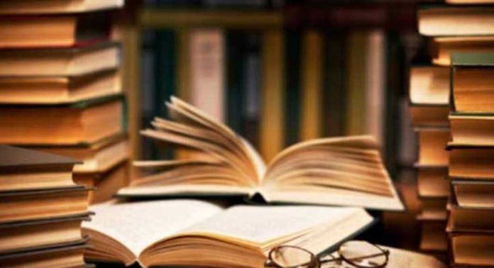 മുഗള്രാജാക്കന്മാരെ ക്രൂരന്മാരും കൊലപാതകികളുമാക്കി ചിത്രീകരിച്ച് പുതിയ എന്സിഇആര്ടി പുസ്തകം. മുഗള്രാജാക്കന്മാരെ ക്രൂരന്മാരും കൊലപാതകികളുമാക്കി ചിത്രീകരിച്ച് പുതിയ എന്സിഇആര്ടി പുസ്തകം.