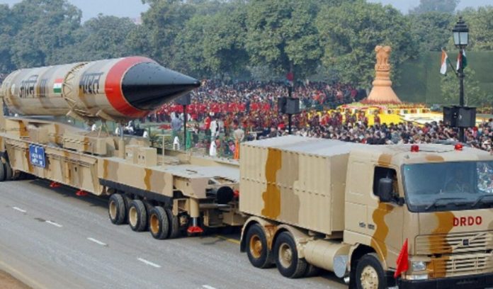 ആണവായുധ ശേഖരത്തിൽ പാകിസ്ഥാനെ പിന്നിലാക്കി ഇന്ത്യ ; എസ്ഐപിആർഐ റിപ്പോർട്ട് ആണവായുധ ശേഖരത്തിൽ പാകിസ്ഥാനെ പിന്നിലാക്കി ഇന്ത്യ ; എസ്ഐപിആർഐ റിപ്പോർട്ട്