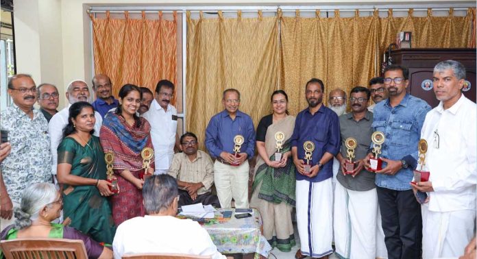 ജസ്റ്റിസ് എം.ആർ. ഹരിഹരൻനായർ നീതിന്യായ രംഗത്തെ മഹാപ്രതിഭ : മന്ത്രി വീണ ജോർജ്ജ് ജസ്റ്റിസ് എം.ആർ. ഹരിഹരൻനായർ നീതിന്യായ രംഗത്തെ മഹാപ്രതിഭ : മന്ത്രി വീണ ജോർജ്ജ്