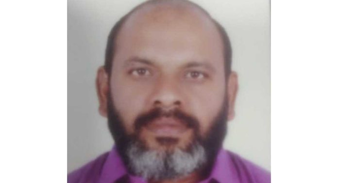 കോന്നിയിൽ മെഡിക്കൽ സ്റ്റോർ ഉടമയെ തോട്ടിലെ ഒഴുക്കിൽപ്പെട്ട് കാണാതായി കോന്നിയിൽ മെഡിക്കൽ സ്റ്റോർ ഉടമയെ തോട്ടിലെ ഒഴുക്കിൽപ്പെട്ട് കാണാതായി
