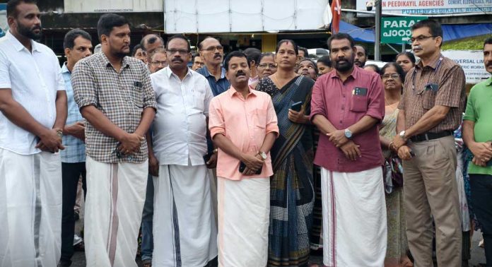 പെരുനാട് ഗ്രാമപഞ്ചായത്ത് സ്ഥാപിച്ച സ്ട്രീറ്റ് ലൈറ്റുകളുടെ ഉദ്ഘാടനം നടത്തി പെരുനാട് ഗ്രാമപഞ്ചായത്ത് സ്ഥാപിച്ച സ്ട്രീറ്റ് ലൈറ്റുകളുടെ ഉദ്ഘാടനം നടത്തി
