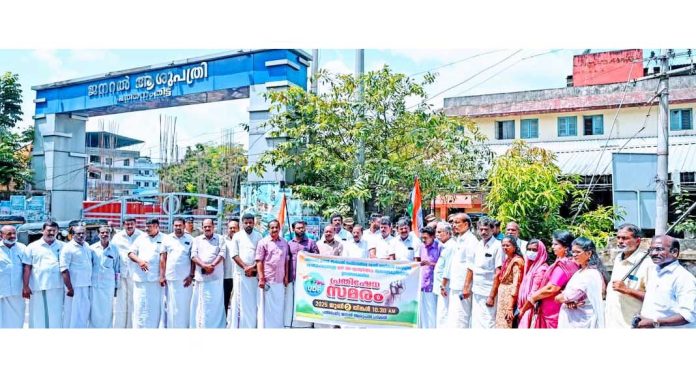 ജനറൽ ആശുപത്രിയെ ഇല്ലായ്മ ചെയ്യുവാനുള്ള നീക്കത്തെ ചെറുക്കും : പി മോഹൻരാജ് ജനറൽ ആശുപത്രിയെ ഇല്ലായ്മ ചെയ്യുവാനുള്ള നീക്കത്തെ ചെറുക്കും : പി മോഹൻരാജ്