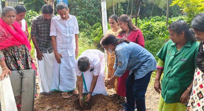 പരിസ്ഥിതി ദിനാചരണം ; വൃക്ഷതൈ നടീൽ അഡ്വ. എ സുരേഷ് കുമാർ ഉദ്ഘാടനം ചെയ്തു പരിസ്ഥിതി ദിനാചരണം ; വൃക്ഷതൈ നടീൽ അഡ്വ. എ സുരേഷ് കുമാർ ഉദ്ഘാടനം ചെയ്തു