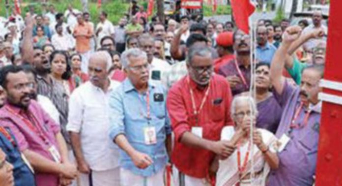 സിപിഐ ജില്ലാ സമ്മേളനം ഭരണിക്കാവിൽ തുടങ്ങി സിപിഐ ജില്ലാ സമ്മേളനം ഭരണിക്കാവിൽ തുടങ്ങി