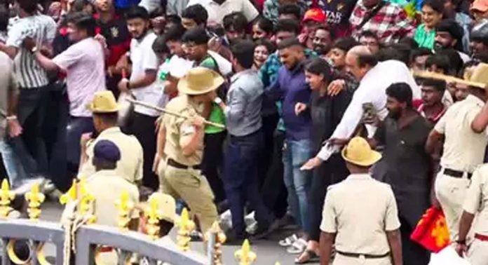 ചിന്നസ്വാമി സ്റ്റേഡിയത്തിലെ അപകടം; കർണാടക ക്രിക്കറ്റ് അസോസിയേഷൻ ഭാരവാഹികൾ രാജിവച്ചു ചിന്നസ്വാമി സ്റ്റേഡിയത്തിലെ അപകടം; കർണാടക ക്രിക്കറ്റ് അസോസിയേഷൻ ഭാരവാഹികൾ രാജിവച്ചു