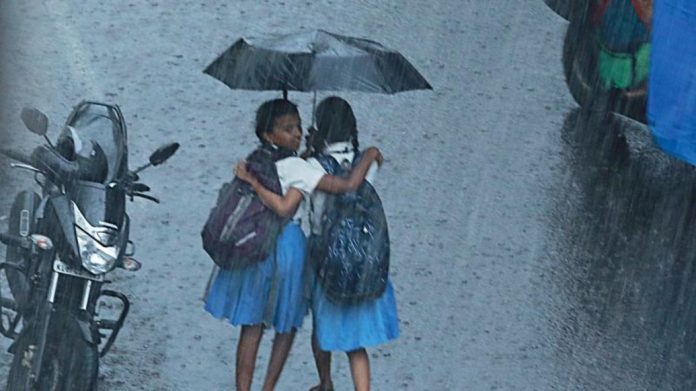 ആലപ്പുഴ, കോട്ടയം ജില്ലകളിലെ ഏതാനും വിദ്യാഭ്യാസ സ്ഥാപനങ്ങൾക്ക് ഇന്ന് അവധി ആലപ്പുഴ, കോട്ടയം ജില്ലകളിലെ ഏതാനും വിദ്യാഭ്യാസ സ്ഥാപനങ്ങൾക്ക് ഇന്ന് അവധി