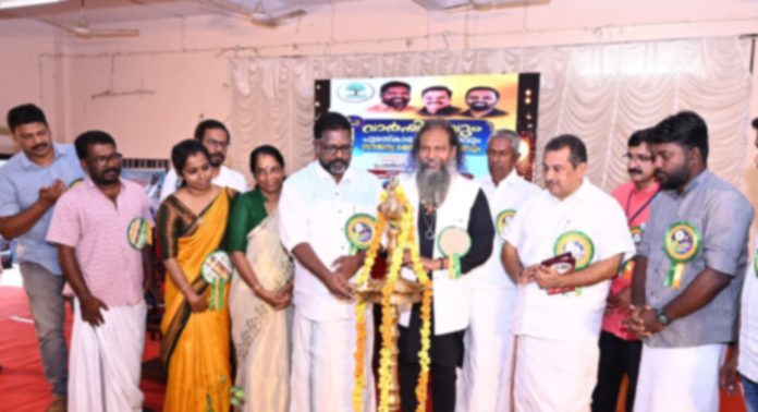 ജനമിത്ര പുരസ്കാരം കേരള നിയമസഭ ഡെപ്യൂട്ടി സ്പീക്കർ ചിറ്റയം ഗോപകുമാറിനു സമ്മാനിച്ചു ജനമിത്ര പുരസ്കാരം കേരള നിയമസഭ ഡെപ്യൂട്ടി സ്പീക്കർ ചിറ്റയം ഗോപകുമാറിനു സമ്മാനിച്ചു