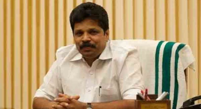 നിലമ്പൂര് ഫലത്തിന് പിന്നാലെ കെസി വേണുഗോപാലിനെ പ്രശംസിച്ച് എപി അനില്കുമാര് എംഎല്എ നിലമ്പൂര് ഫലത്തിന് പിന്നാലെ കെസി വേണുഗോപാലിനെ പ്രശംസിച്ച് എപി അനില്കുമാര് എംഎല്എ