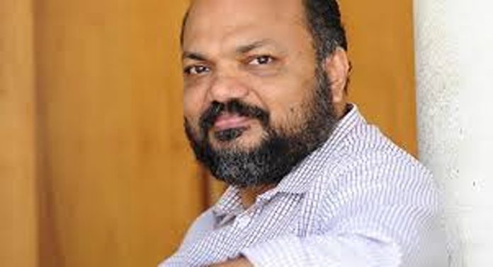 രാജ്ഭവനില് ഉപയോഗിക്കേണ്ടത് ഭരണഘടന അനുശാസിക്കുന്ന ചിഹ്നങ്ങളും അടയാളങ്ങളും : മന്ത്രി പി രാജീവ് രാജ്ഭവനില് ഉപയോഗിക്കേണ്ടത് ഭരണഘടന അനുശാസിക്കുന്ന ചിഹ്നങ്ങളും അടയാളങ്ങളും : മന്ത്രി പി രാജീവ്