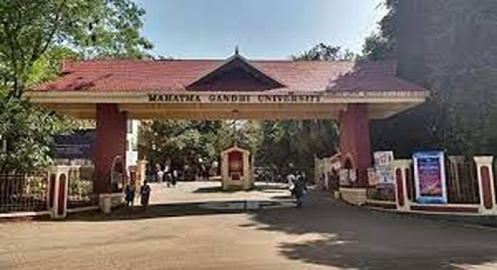 മഴയെ തുടർന്ന് മാറ്റിവെച്ച മഹാത്മാഗാന്ധി സര്വകലാശാല പരീക്ഷകൾ ജൂൺ 4 മുതൽ നടത്തും മഴയെ തുടർന്ന് മാറ്റിവെച്ച മഹാത്മാഗാന്ധി സര്വകലാശാല പരീക്ഷകൾ ജൂൺ 4 മുതൽ നടത്തും