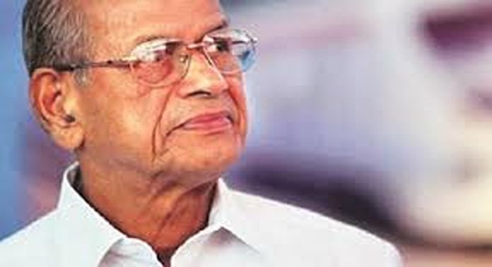 സെമിഹൈസ്പീഡ് റെയിൽ യാഥാർത്ഥ്യമാകുമെന്നാണ് തന്റെ പ്രതീക്ഷയെന്ന് ഇ.ശ്രീധരൻ സെമിഹൈസ്പീഡ് റെയിൽ യാഥാർത്ഥ്യമാകുമെന്നാണ് തന്റെ പ്രതീക്ഷയെന്ന് ഇ.ശ്രീധരൻ