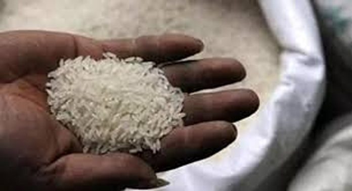 എറണാകുളത്ത് റേഷൻ കടകളിൽ അരി വിതരണം പുനഃസ്ഥാപിച്ചു എറണാകുളത്ത് റേഷൻ കടകളിൽ അരി വിതരണം പുനഃസ്ഥാപിച്ചു