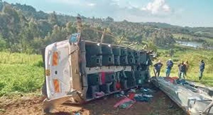 കെനിയയില് ബസ്സപകടം ; മരിച്ച അഞ്ച് മലയാളികളുടെ മൃതദേഹങ്ങള് നാട്ടിലെത്തിക്കാനുള്ള നടപടികള് പുരോഗമിക്കുന്നു കെനിയയില് ബസ്സപകടം ; മരിച്ച അഞ്ച് മലയാളികളുടെ മൃതദേഹങ്ങള് നാട്ടിലെത്തിക്കാനുള്ള നടപടികള് പുരോഗമിക്കുന്നു