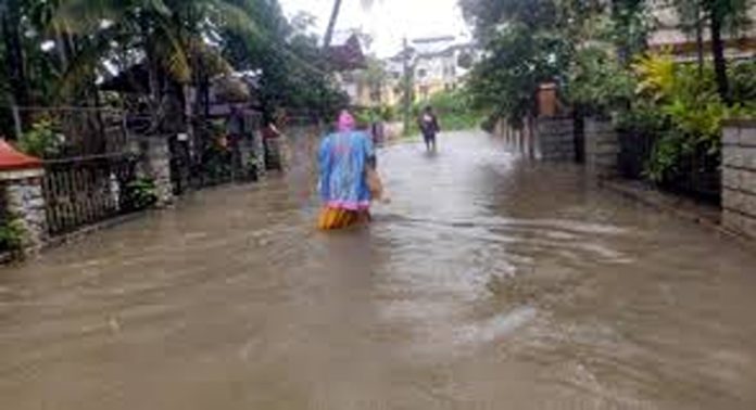 തൃശ്ശൂർ പടിയൂരിലെ വെള്ളക്കെട്ടിന് കാരണമായ ബണ്ട് പൊട്ടിക്കാൻ തീരുമാനം തൃശ്ശൂർ പടിയൂരിലെ വെള്ളക്കെട്ടിന് കാരണമായ ബണ്ട് പൊട്ടിക്കാൻ തീരുമാനം