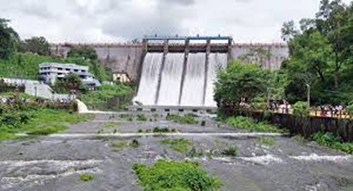 പീച്ചി ഡാമിലെ ജലനിരപ്പ് നിയന്ത്രിക്കുന്നതിനായി ജൂൺ 20 ന് സ്ലൂയിസ് ഷട്ടറുകൾ തുറക്കും പീച്ചി ഡാമിലെ ജലനിരപ്പ് നിയന്ത്രിക്കുന്നതിനായി ജൂൺ 20 ന് സ്ലൂയിസ് ഷട്ടറുകൾ തുറക്കും