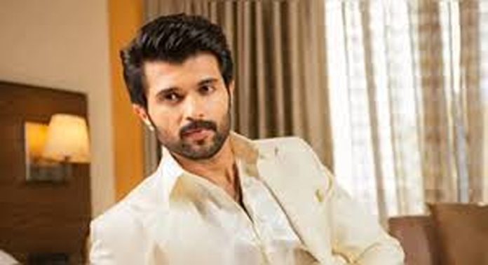 ആദിവാസി വിഭാഗത്തിന് നേരെ അധിക്ഷേപപരാമര്ശം ; നടന് വിജയ് ദേവരകൊണ്ടയ്ക്കെതിരെ കേസെടുത്തു ആദിവാസി വിഭാഗത്തിന് നേരെ അധിക്ഷേപപരാമര്ശം ; നടന് വിജയ് ദേവരകൊണ്ടയ്ക്കെതിരെ കേസെടുത്തു