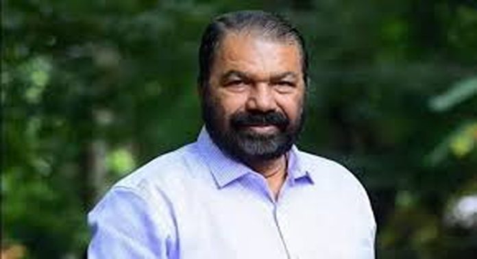 പ്ലസ്ടു സർട്ടിഫിക്കറ്റിലെ തെറ്റുകളിൽ അന്വേഷണത്തിന് നിർദേശം നൽകി മന്ത്രി വി.ശിവൻകുട്ടി പ്ലസ്ടു സർട്ടിഫിക്കറ്റിലെ തെറ്റുകളിൽ അന്വേഷണത്തിന് നിർദേശം നൽകി മന്ത്രി വി.ശിവൻകുട്ടി