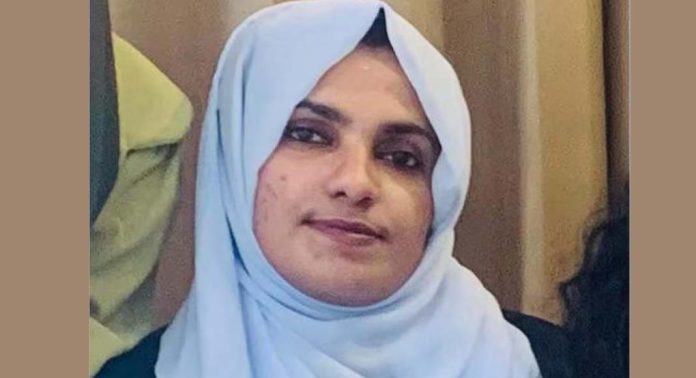 കായലോട് യുവതി ആത്മഹത്യ ചെയ്ത സംഭവം ; പ്രതികളായ രണ്ട് എസ്ഡിപിഐ പ്രവർത്തകർ വിദേശത്തേക്ക് കടന്നു കായലോട് യുവതി ആത്മഹത്യ ചെയ്ത സംഭവം ; പ്രതികളായ രണ്ട് എസ്ഡിപിഐ പ്രവർത്തകർ വിദേശത്തേക്ക് കടന്നു