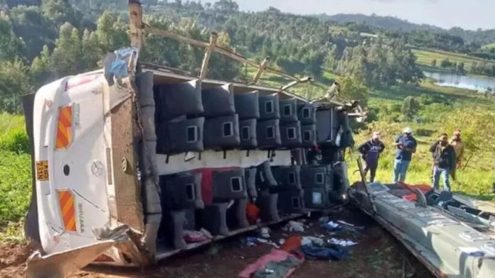 കെനിയയിലെ വാഹനാപകടത്തിൽ മരിച്ച അഞ്ച് മലയാളികളുടെ മൃതദേഹം നാളെ നാട്ടിലെത്തിക്കും കെനിയയിലെ വാഹനാപകടത്തിൽ മരിച്ച അഞ്ച് മലയാളികളുടെ മൃതദേഹം നാളെ നാട്ടിലെത്തിക്കും