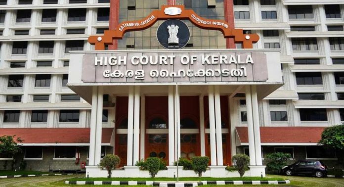 ഭർത്താവ് മരിച്ചാലും ഭർതൃവീട്ടിൽ താമസിക്കാൻ ഭാര്യക്ക് അവകാശമുണ്ട് – ഹൈകോടതി ഭർത്താവ് മരിച്ചാലും ഭർതൃവീട്ടിൽ താമസിക്കാൻ ഭാര്യക്ക് അവകാശമുണ്ട് – ഹൈകോടതി