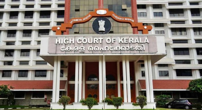 മന്ത്രവാദവും ആഭിചാരവും നിയന്ത്രിക്കാൻ സ്വീകരിക്കുന്ന നടപടികൾ അറിയിക്കണമെന്ന് സർക്കാരിനോട് ഹൈക്കോടതി മന്ത്രവാദവും ആഭിചാരവും നിയന്ത്രിക്കാൻ സ്വീകരിക്കുന്ന നടപടികൾ അറിയിക്കണമെന്ന് സർക്കാരിനോട് ഹൈക്കോടതി