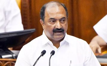 ക്ഷേമ പെൻഷൻ വിതരണത്തെ തടസ്സപ്പെടുത്തുന്ന രീതിയിൽ സർക്കാർ ഇറക്കിയ പുതിയ ഉത്തരവ് അടിയന്തിരമായി പിൻവലിക്കണമെന്ന് കെഎൻ ബാലഗോപാൽ