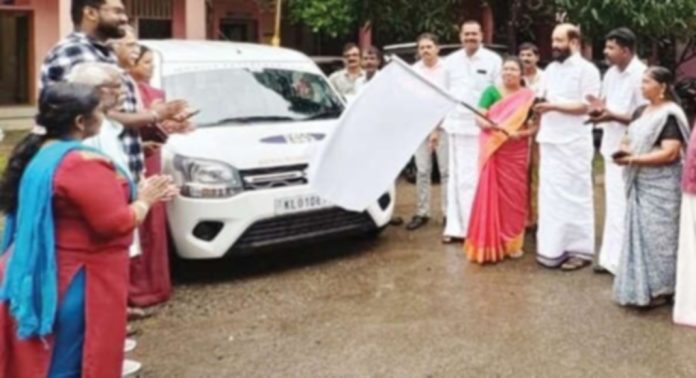 കോയിപ്രം ബ്ലോക്ക് പഞ്ചായത്ത് പരിധിയിൽ മൊബൈൽ വെറ്ററിനറി യൂണിറ്റ് ആരംഭിച്ചു കോയിപ്രം ബ്ലോക്ക് പഞ്ചായത്ത് പരിധിയിൽ മൊബൈൽ വെറ്ററിനറി യൂണിറ്റ് ആരംഭിച്ചു