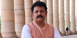 കശ്മീരിലെ കല്ലേറ് നിര്ത്താന് അറിയാമെങ്കില്… പിന്നെയാ ഡല്ഹി ; വിദ്യാർത്ഥി സമരത്തെ പരിഹസിച്ച് കൃഷ്ണകുമാർ