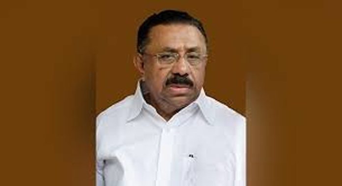 അമ്മി കൊത്താൻ ഉണ്ടോ എന്ന് ചോദിക്കും പോലെ പരാതിക്കാർ ഉണ്ടോ എന്ന് ചോദിക്കുകയാണ് പോലീസെന്ന് എംഎം ഹസ്സൻ അമ്മി കൊത്താൻ ഉണ്ടോ എന്ന് ചോദിക്കും പോലെ പരാതിക്കാർ ഉണ്ടോ എന്ന് ചോദിക്കുകയാണ് പോലീസെന്ന് എംഎം ഹസ്സൻ