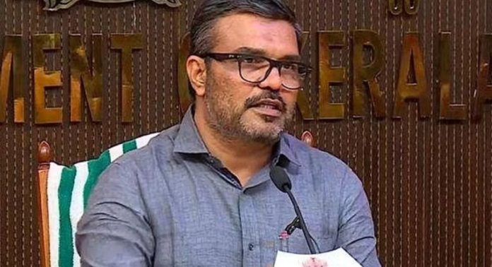 അന്ന് പ്രധാനമന്ത്രിയുടെ പരിപാടിയിൽ എന്നോട് ആധാർ കാർഡ് ചോദിച്ചു ; ഇന്നത്തെ പരിപാടി അറിയിച്ചത് ഇന്നലെ : എം ബി രാജേഷ് അന്ന് പ്രധാനമന്ത്രിയുടെ പരിപാടിയിൽ എന്നോട് ആധാർ കാർഡ് ചോദിച്ചു ; ഇന്നത്തെ പരിപാടി അറിയിച്ചത് ഇന്നലെ : എം ബി രാജേഷ്