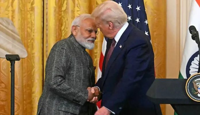 ഇന്ത്യ-പാക് സംഘർഷത്തിൽ മധ്യസ്ഥത വേണ്ടെ ; ട്രംപുമായി ഫോണിൽ സംസാരിച്ച് മോദി ഇന്ത്യ-പാക് സംഘർഷത്തിൽ മധ്യസ്ഥത വേണ്ടെ ; ട്രംപുമായി ഫോണിൽ സംസാരിച്ച് മോദി