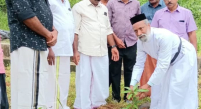 മൈലപ്ര സൗഹൃദകൂട്ടായ്മയുടെ നേതൃത്വത്തിൽ മൈലപ്രയിൽ വൃക്ഷത്തൈനടിലും പരിസ്ഥിതിസമ്മേളനവും നടത്തി മൈലപ്ര സൗഹൃദകൂട്ടായ്മയുടെ നേതൃത്വത്തിൽ മൈലപ്രയിൽ വൃക്ഷത്തൈനടിലും പരിസ്ഥിതിസമ്മേളനവും നടത്തി