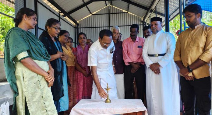 കുടുംബശ്രീ വര്ക്ക് ഷെഡ് ഉദ്ഘാടനം ചെയ്തു കുടുംബശ്രീ വര്ക്ക് ഷെഡ് ഉദ്ഘാടനം ചെയ്തു