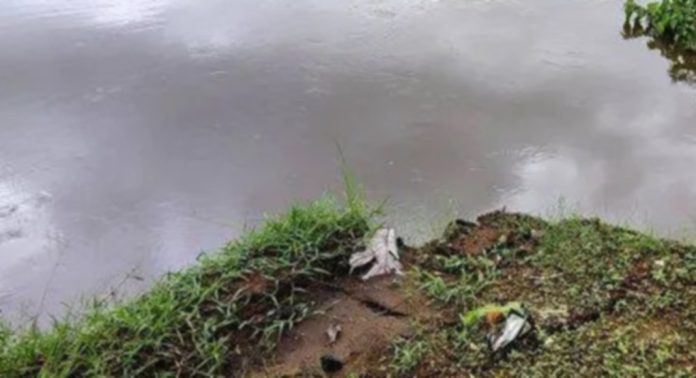 പമ്പയുടെ തീരം ഇടിയുന്നു ; ആശങ്കയിൽ തീരവാസികൾ പമ്പയുടെ തീരം ഇടിയുന്നു ; ആശങ്കയിൽ തീരവാസികൾ