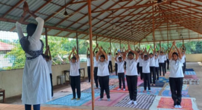 അന്താരാഷ്ട്ര യോഗാ ദിനാചരണം തോട്ടക്കോണം ഗവ. ഹയർസെക്കൻഡറി സ്കൂളിൽ നടത്തി അന്താരാഷ്ട്ര യോഗാ ദിനാചരണം തോട്ടക്കോണം ഗവ. ഹയർസെക്കൻഡറി സ്കൂളിൽ നടത്തി