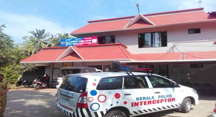 അവിവാഹിതരായ മാതാപിതാക്കള് നവജാത ശിശുക്കളെ കൊന്നു കുഴിച്ചുമൂടി ; വെളിപ്പെടുത്തലുമായി യുവാവ് അവിവാഹിതരായ മാതാപിതാക്കള് നവജാത ശിശുക്കളെ കൊന്നു കുഴിച്ചുമൂടി ; വെളിപ്പെടുത്തലുമായി യുവാവ്