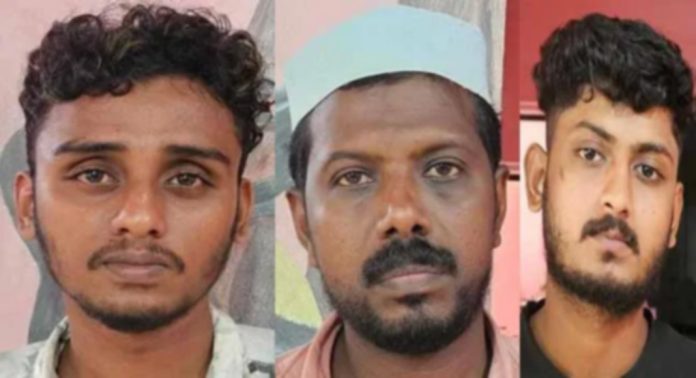 പ്രായപൂര്ത്തിയാകാത്ത പെണ്കുട്ടി നിരന്തരം ലൈംഗിക പീഡനത്തിന് ഇരയായ സംഭവങ്ങളില് മൂന്നുപേരെ പിടികൂടി ചിറ്റാര് പോലീസ് പ്രായപൂര്ത്തിയാകാത്ത പെണ്കുട്ടി നിരന്തരം ലൈംഗിക പീഡനത്തിന് ഇരയായ സംഭവങ്ങളില് മൂന്നുപേരെ പിടികൂടി ചിറ്റാര് പോലീസ്