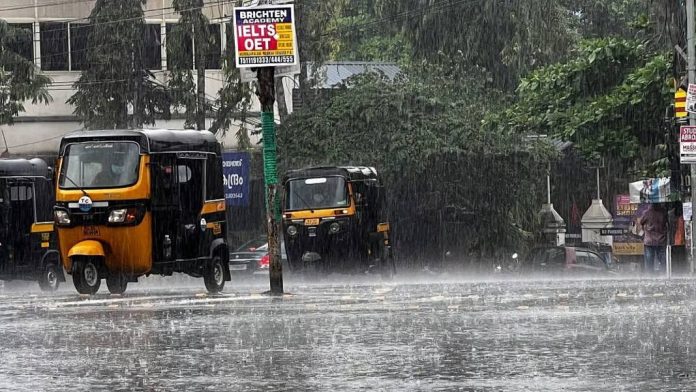 സംസ്ഥാനത്ത് ഇന്നും ഒറ്റപ്പെട്ട ശക്തമായ മഴയ്ക്ക് സാധ്യത ; 7 ജില്ലകളിൽ യെല്ലോ അലർട്ട് സംസ്ഥാനത്ത് ഇന്നും ഒറ്റപ്പെട്ട ശക്തമായ മഴയ്ക്ക് സാധ്യത ; 7 ജില്ലകളിൽ യെല്ലോ അലർട്ട്