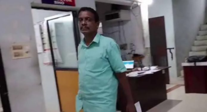 പതിമൂന്നുകാരിക്കുനേരെ ലൈംഗികാതിക്രമം ; വയോധികനെ തണ്ണിത്തോട് പോലീസ് അറസ്റ്റ് ചെയ്തു പതിമൂന്നുകാരിക്കുനേരെ ലൈംഗികാതിക്രമം ; വയോധികനെ തണ്ണിത്തോട് പോലീസ് അറസ്റ്റ് ചെയ്തു