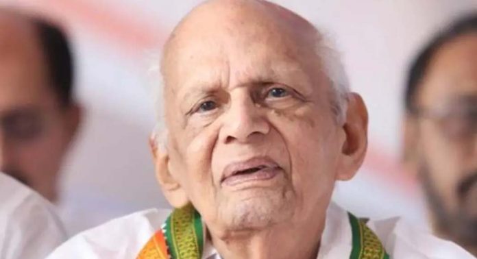 തെന്നല ബാലകൃഷ്ണപിള്ളയ്ക്ക് വിട ചൊല്ലാനൊരുങ്ങി രാഷ്ട്രീയ കേരളം തെന്നല ബാലകൃഷ്ണപിള്ളയ്ക്ക് വിട ചൊല്ലാനൊരുങ്ങി രാഷ്ട്രീയ കേരളം