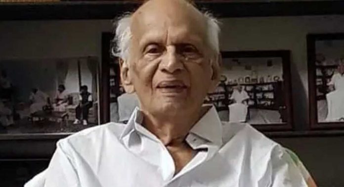 തെന്നല ബാലകൃഷ്ണപിള്ളയുടെ നിര്യാണത്തില് ഡി.സി.സി അനുശോചിച്ചു തെന്നല ബാലകൃഷ്ണപിള്ളയുടെ നിര്യാണത്തില് ഡി.സി.സി അനുശോചിച്ചു