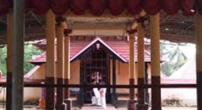 വള്ളിക്കോട് പദ്മനാഭസ്വാമിക്ഷേത്രത്തിലെ ഏകാദശി വിളക്കും ഗരുഡവാഹന എഴുന്നള്ളത്തും നാളെ വള്ളിക്കോട് പദ്മനാഭസ്വാമിക്ഷേത്രത്തിലെ ഏകാദശി വിളക്കും ഗരുഡവാഹന എഴുന്നള്ളത്തും നാളെ