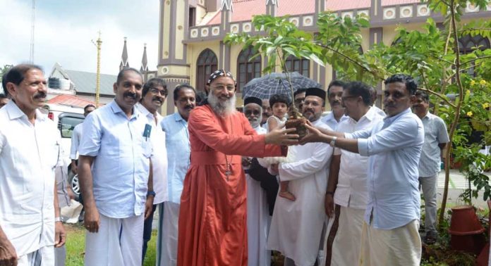 മലങ്കര ഓർത്തഡോക്സ് സഭ തുമ്പമൺ പ്രാർത്ഥനായോഗം പരിസ്ഥിതി വാരാഘോഷം നടത്തി മലങ്കര ഓർത്തഡോക്സ് സഭ തുമ്പമൺ പ്രാർത്ഥനായോഗം പരിസ്ഥിതി വാരാഘോഷം നടത്തി