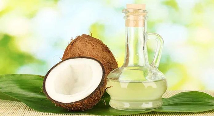 ചില്ലറവിപണിയില് 450 രൂപ കടന്ന് വെളിച്ചെണ്ണ വില ചില്ലറവിപണിയില് 450 രൂപ കടന്ന് വെളിച്ചെണ്ണ വില