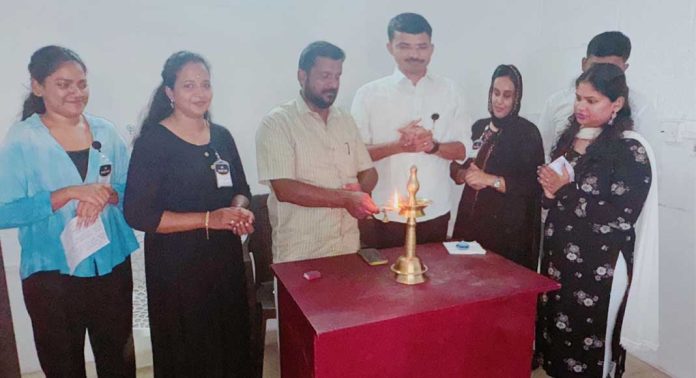 ദിലീപ്സ് ടേക്ക് ഓഫ് ഇൻ്റർനാഷണൽ അക്കാദമിയുടെ അഭിമുഖ്യത്തിൽ വായനദിനാഘോഷവും സെമിനാറും സംഘടിപ്പിച്ചു ദിലീപ്സ് ടേക്ക് ഓഫ് ഇൻ്റർനാഷണൽ അക്കാദമിയുടെ അഭിമുഖ്യത്തിൽ വായനദിനാഘോഷവും സെമിനാറും സംഘടിപ്പിച്ചു