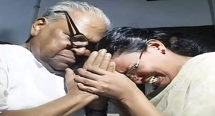 നിസ്സഹായയായി നിന്ന വേളയിൽ ആശ്വാസത്തിൻ്റെ കരസ്പർശമായിരുന്ന പ്രിയ സഖാവെന്ന് കെ.കെ രമ നിസ്സഹായയായി നിന്ന വേളയിൽ ആശ്വാസത്തിൻ്റെ കരസ്പർശമായിരുന്ന പ്രിയ സഖാവെന്ന് കെ.കെ രമ