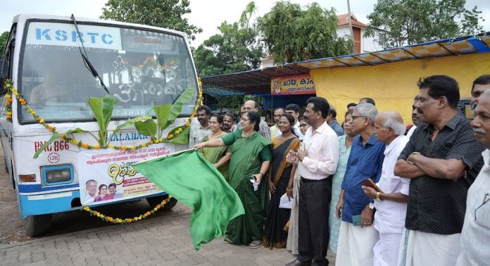 നാലമ്പല ദര്ശനത്തിനായുള്ള കെഎസ്ആര്ടിസി പ്രത്യേക സര്വീസുകള് ഈ മാസം 17 മുതല് ആരംഭിക്കും നാലമ്പല ദര്ശനത്തിനായുള്ള കെഎസ്ആര്ടിസി പ്രത്യേക സര്വീസുകള് ഈ മാസം 17 മുതല് ആരംഭിക്കും