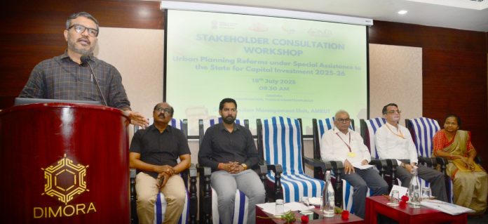 കേരളത്തിന്റേത് സാമൂഹിക നീതിയിലധിഷ്ഠിതമായ നഗരവികസനം : മന്ത്രി എം ബി രാജേഷ് കേരളത്തിന്റേത് സാമൂഹിക നീതിയിലധിഷ്ഠിതമായ നഗരവികസനം : മന്ത്രി എം ബി രാജേഷ്